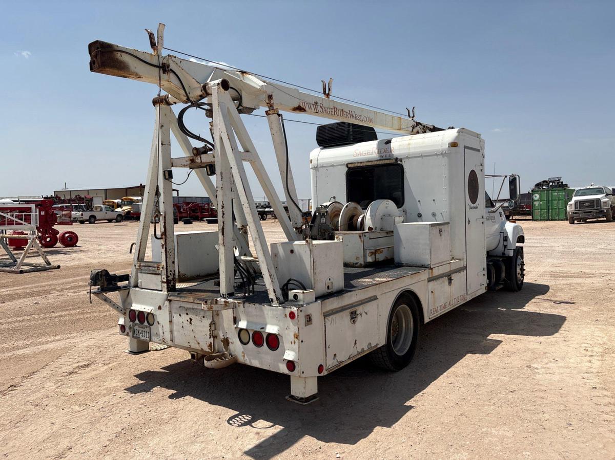 Used 2000 CHEVROLET C6500 S/A WIRELINE TRUCK