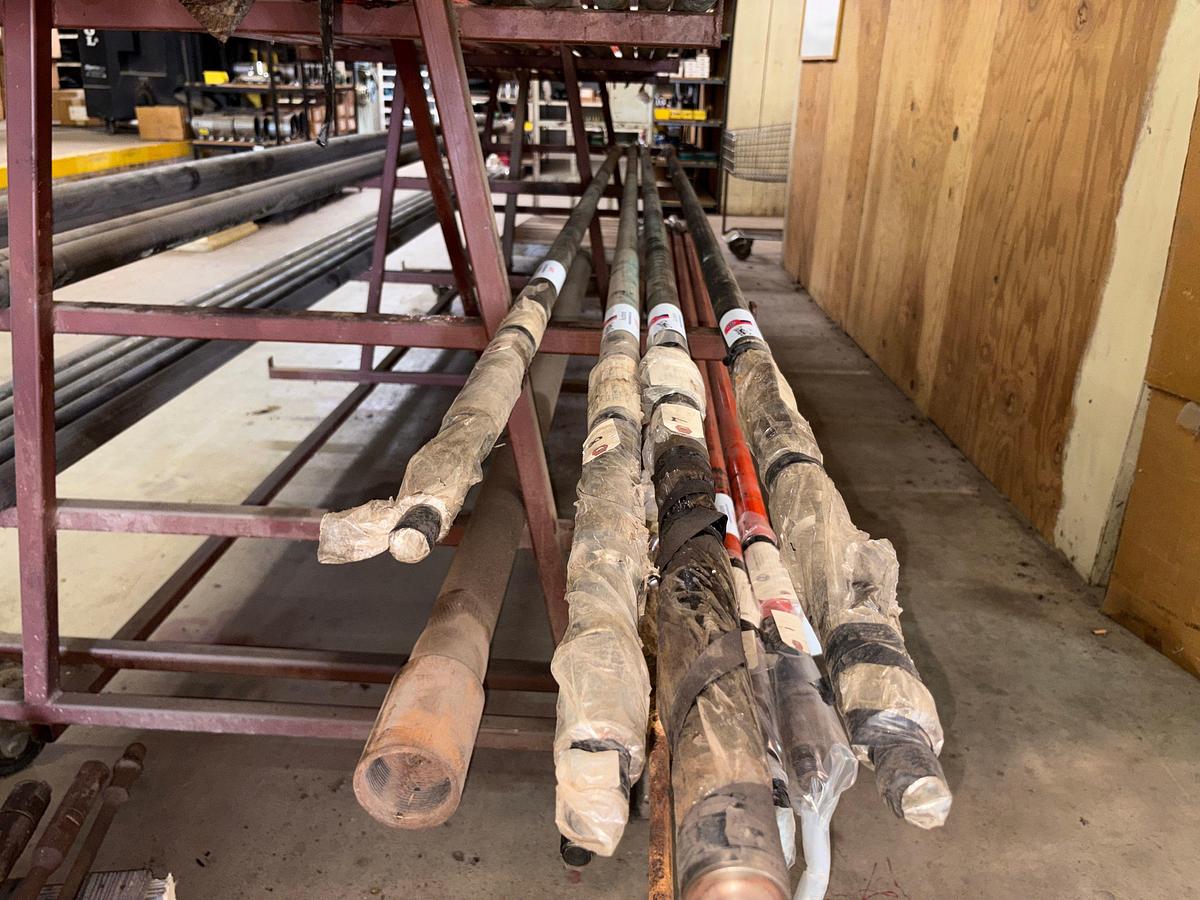 Used 2 x 1-1/4 x 7 x 2 x 2, 3’MTL PLGR, BZ CHR. barrel, ss trim rod