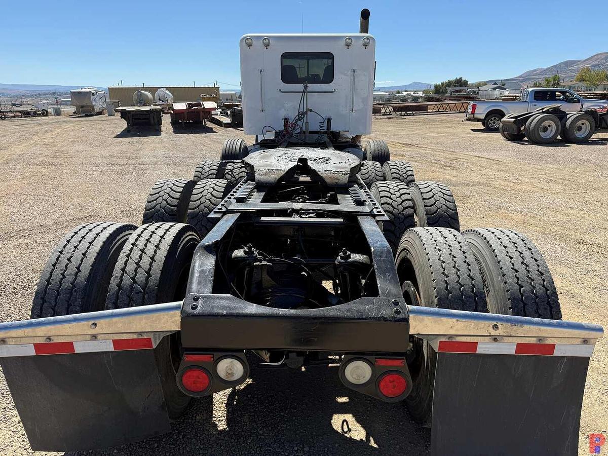 Used 2012 PETERBILT 367 TRI-DRIVE 4-AXLE 36” SLEEPER HEAVY HAUL TRUCK