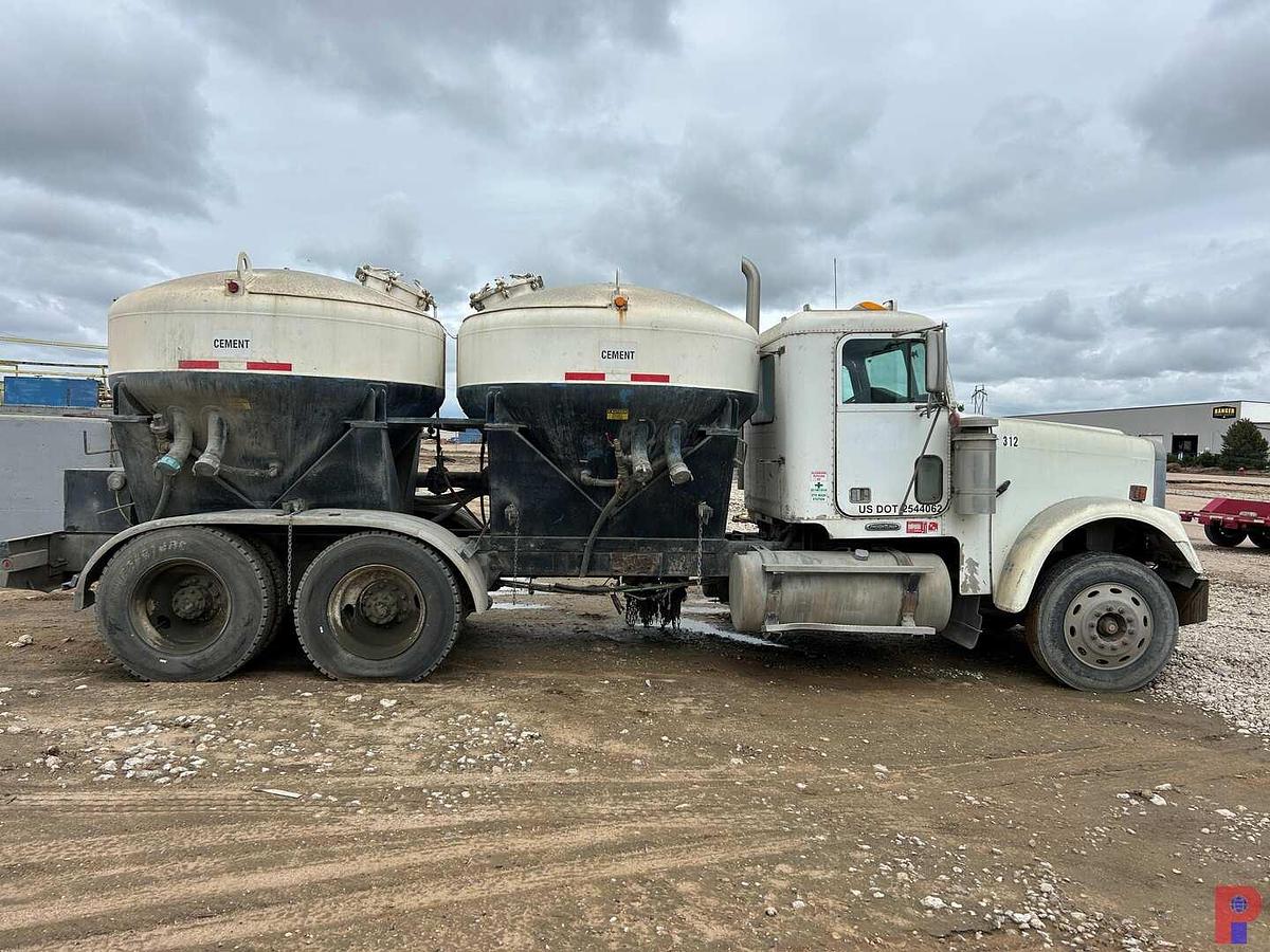 Used 2007 FREIGHTLINER FLD120 SD DBL. POD CEMENT BULK TRUCK
