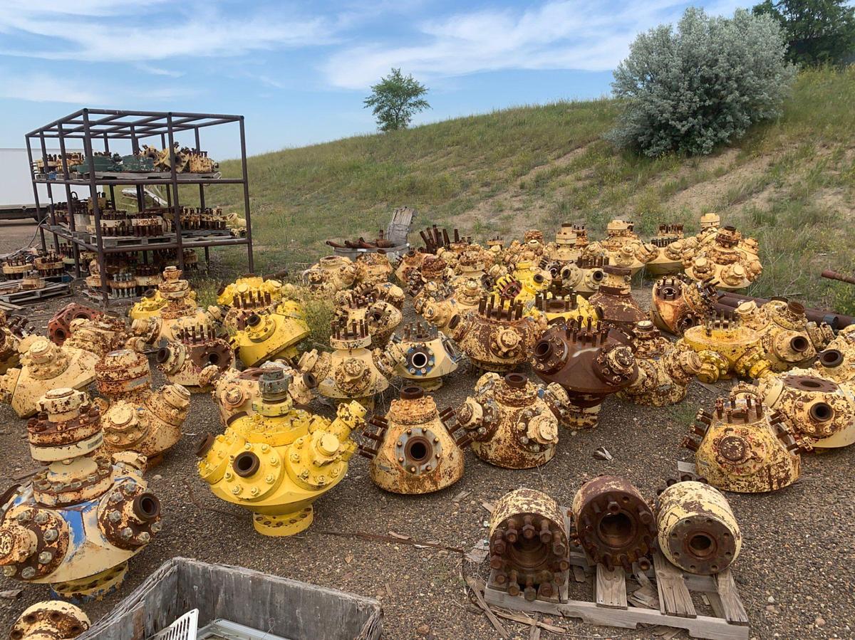 Used (69) 4-1/16- 7-1/16 10k 4 to 5 Way 3in to 5in 1502 Connections