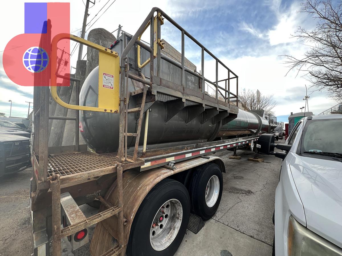 Used 2011 COMPTANK CORPORATION  5,500 GAL. T/A ACID TRANSPORT TRAILER  **FRESH VIK INSPECTION**
