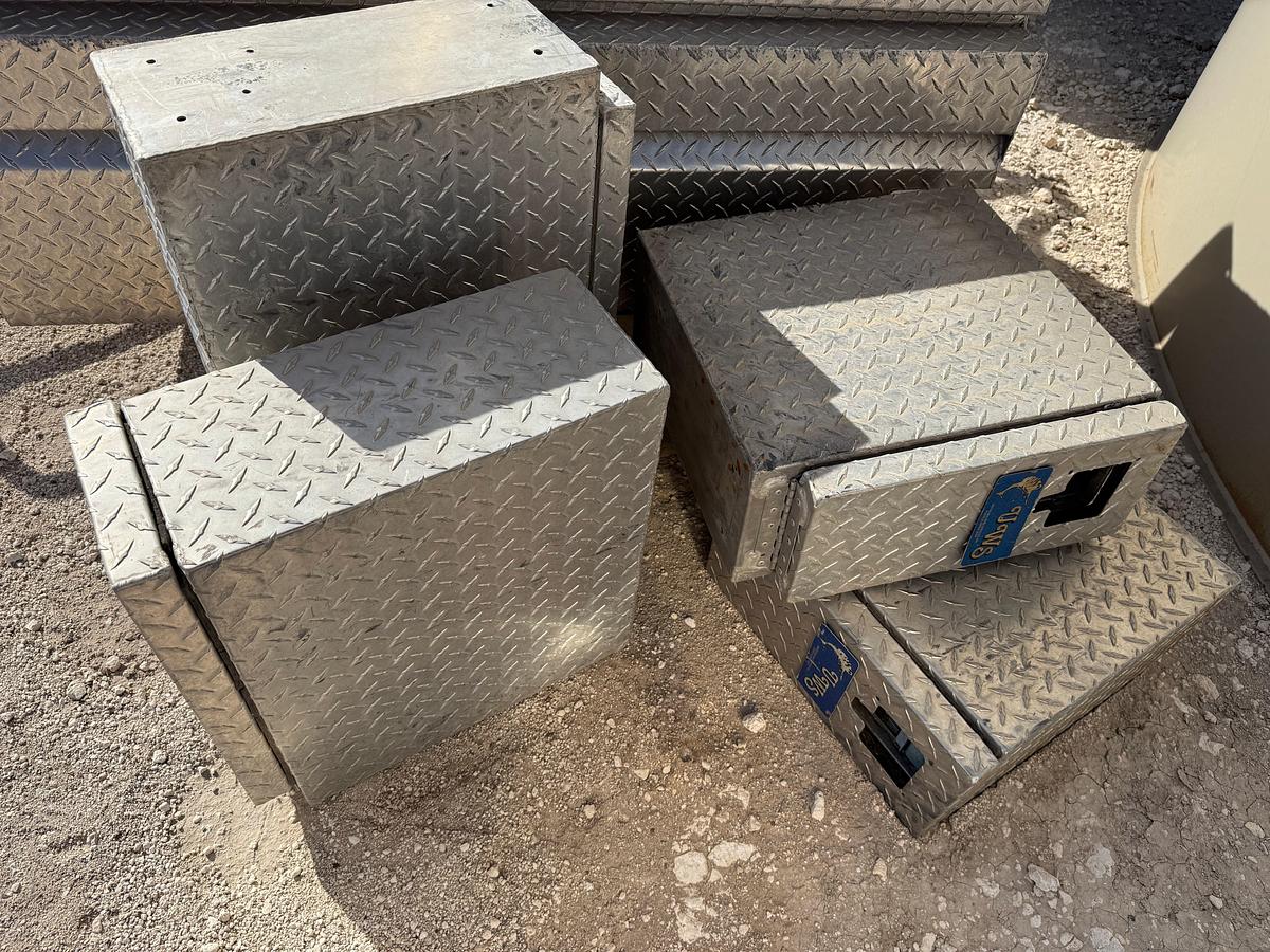 Used UWS 61” X 24” X 20” TOOL BOX & (4) 19” X 8” X 19” TOOL BOX W/ SLIDE OUT BINS