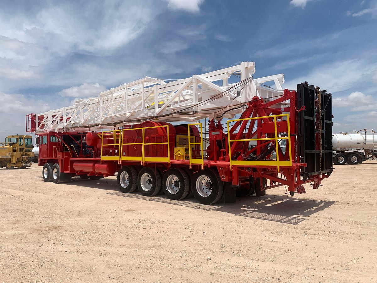 Used 2007 RIGTECH DD 6 AXLE WELL SERVICE RIG (104-250K MAST, 2019 CAT IV)
