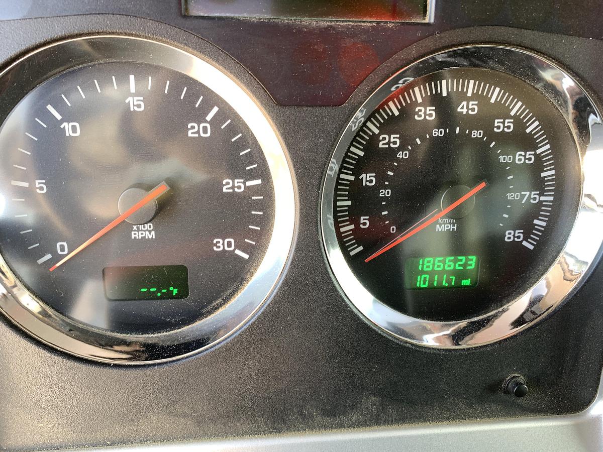 Used SPIRADRILL MHD 80 (REFURBISHED IN 2024) VERTICAL DRILL MTD. ON 2012 KENWORTH T800 TRI AXLE TRUCK