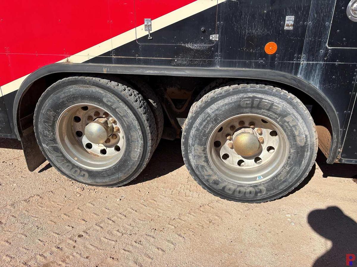 Used 2013 KENWORTH T800 T/A DAYCAB WIRELINE TRUCK (INOP)