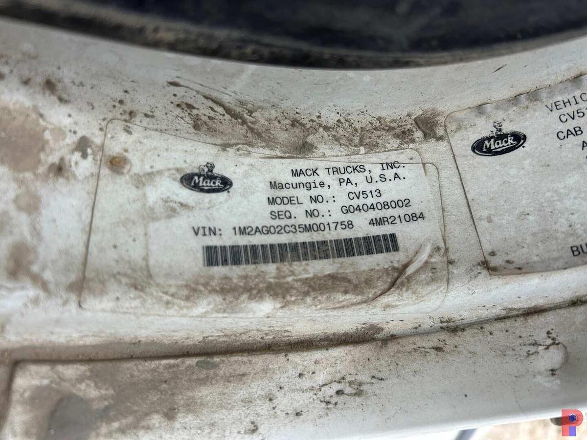Used 2005 MACK CV513 T/A CEMENT SPM TRIPLEX PUMP TRUCK