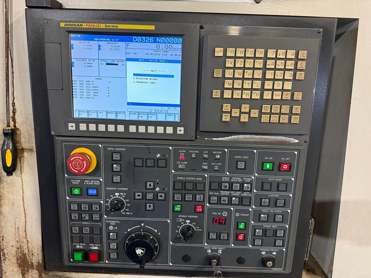 Used 2011 DOOSAN PUMA 480 CNC LATHE
