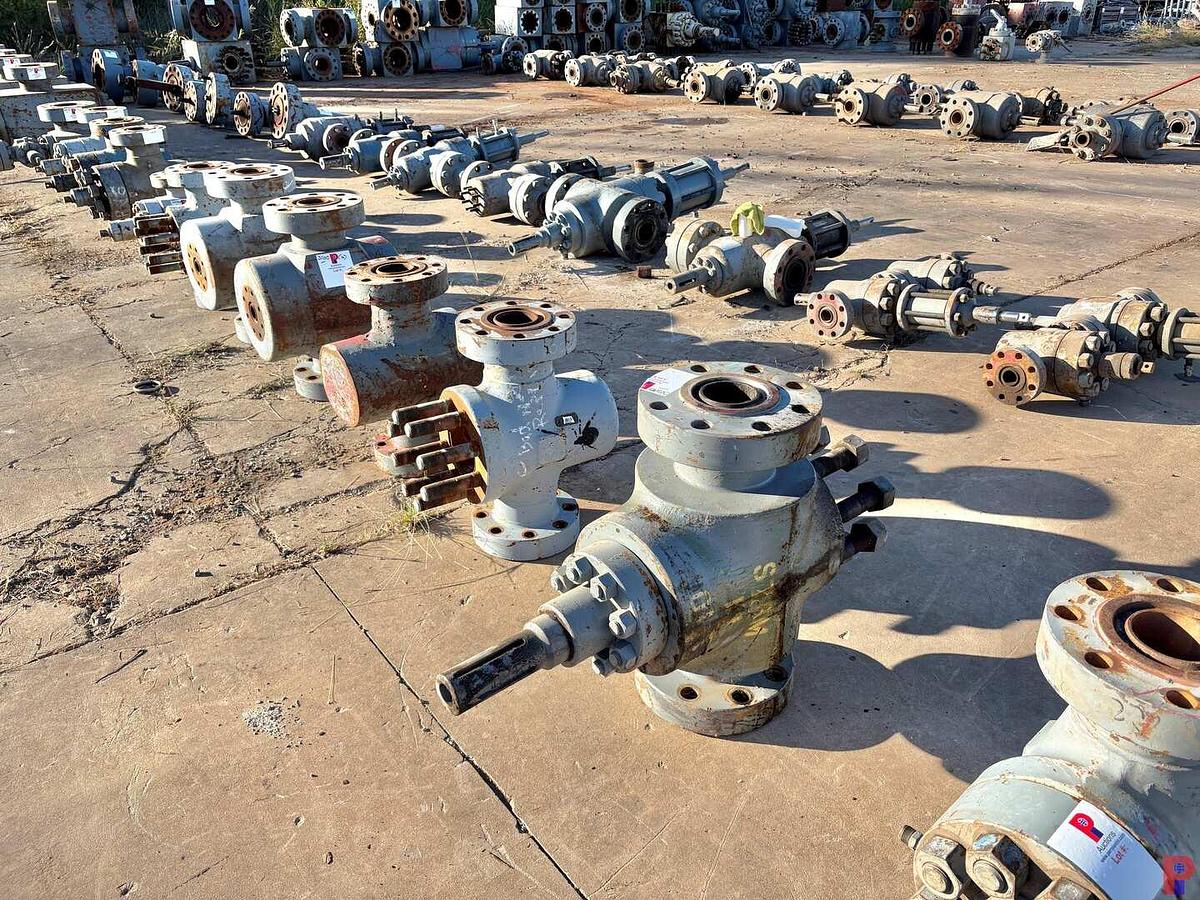 Used (6X$) 4-1/16” 10K & 15K GATE VALVE BODIES