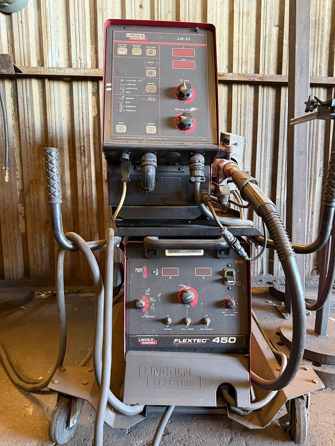 Used Lincoln Electric FlexTec 450 Welder & LN-10 Wire Feeder & Bug-0 Track Stand