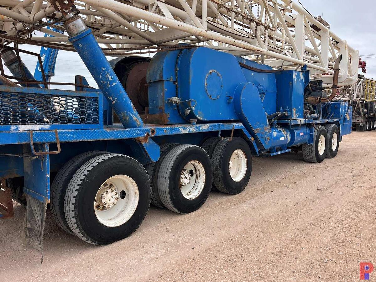 Used FRANKS 1287/160 BACK IN WELL SERVICE RIG MTD ON 5-AXLE CARRIER