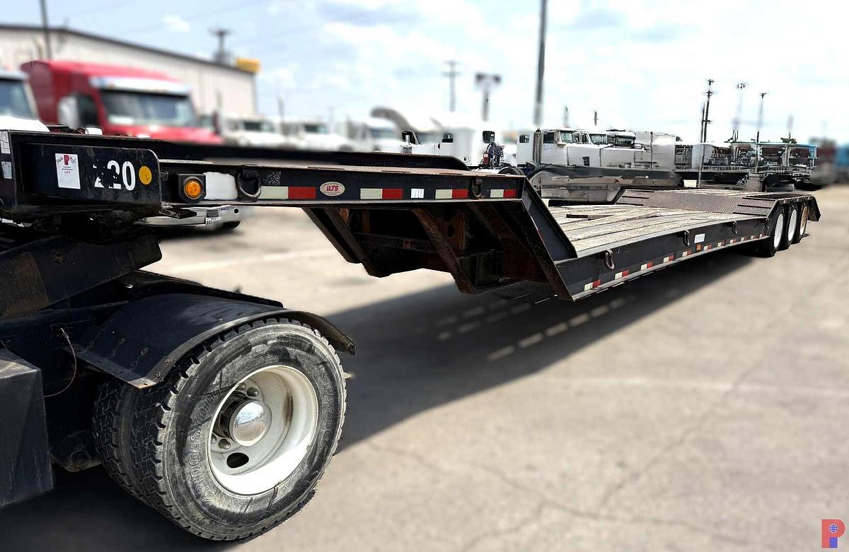 Used 2013 PITTS TRAILERS 52’ X 102” TRI AXLE 60 TON EQUIP. LOWBOY TRAILER N