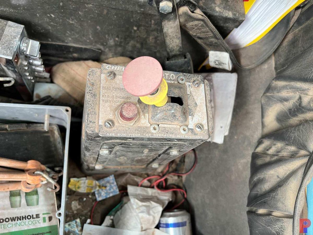 Used 1999 INTERNATIONAL  9400 T/A CEMENT PUMP TRUCK