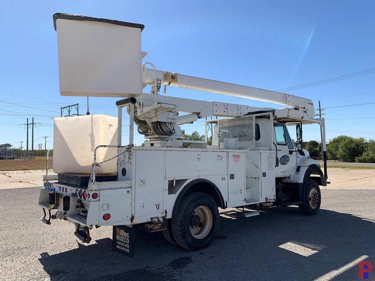 Used 2013 INTERNATIONAL  WORKSTAR 7300 4WD HI-RANGER 55' S/A BUCKET TRUCK