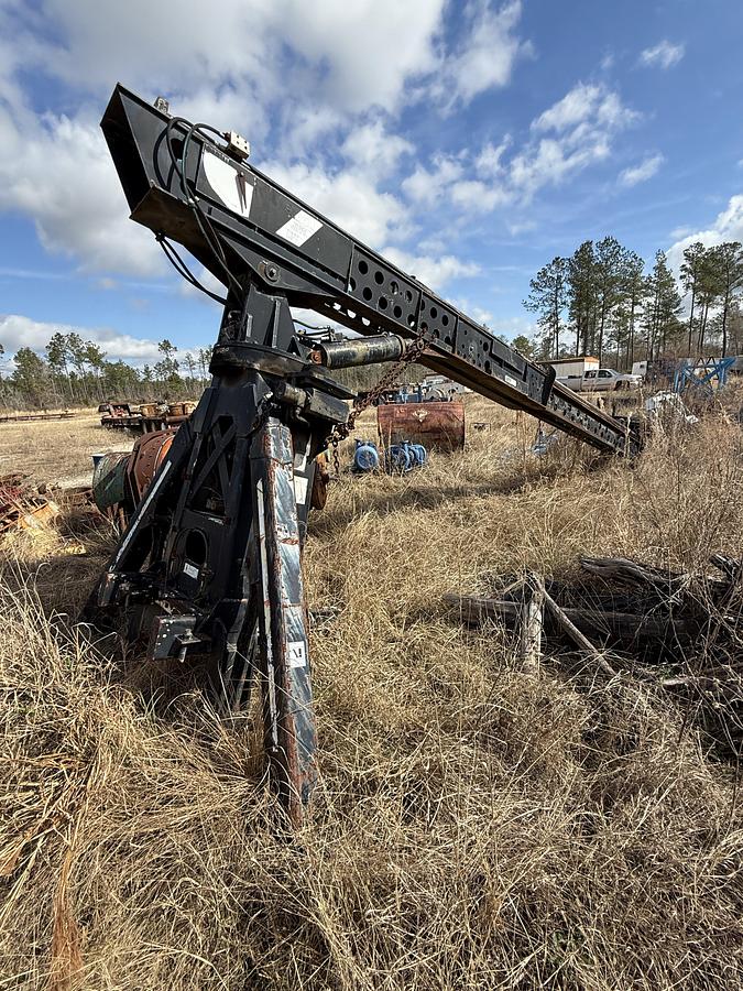 Used USTC INC. MODEL 110-26E 11K LBS CAP. REAR MOUNT TRUCK BOOM CRANE