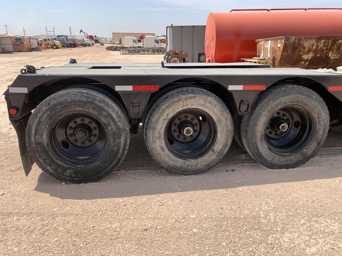 Used 2006 WITZCO CHALLENGER RGN 45 Ton Triple Tandem Axle Lowboy