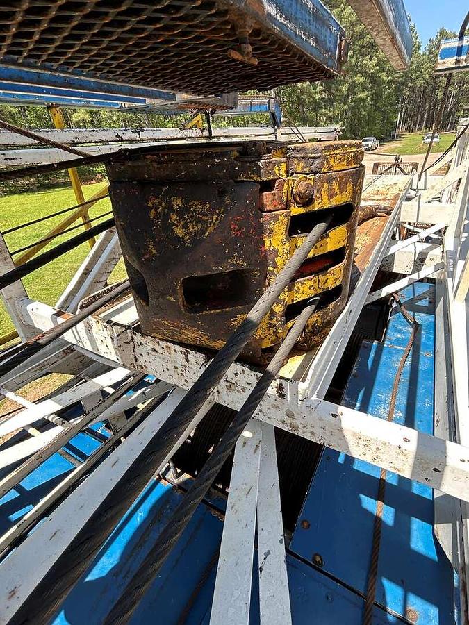 Used COOPER 250 DD (REPOWERED) 96'-180K 4-AXLE WELL SERIVCE WORKOVER RIG