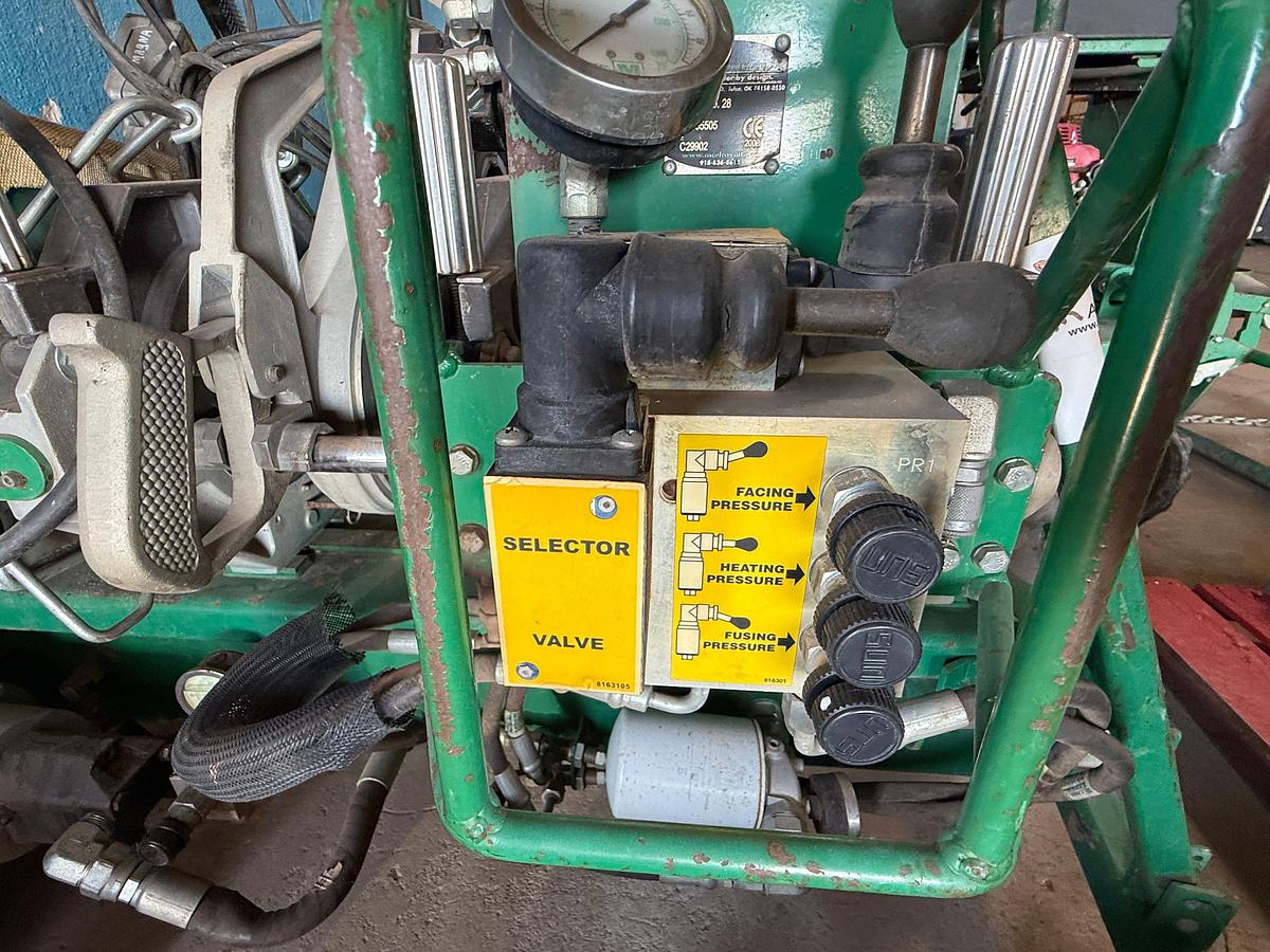 Used MCELROY PITBULL NO. 28 MODEL AT805505 ELECTRIC FUSION MACHINE