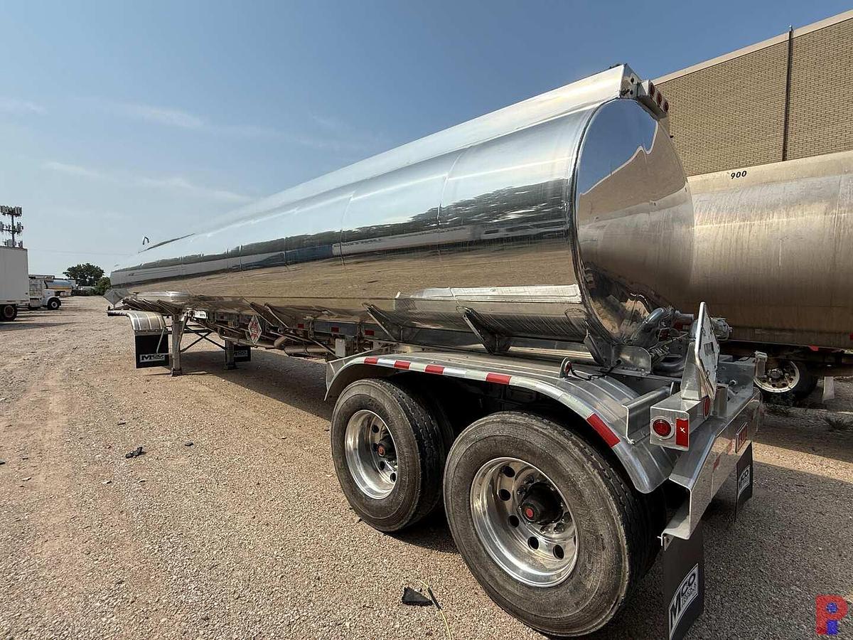 Used 2012 HEIL 9,300 GAL. 5-COMPARTMENT FUEL TANK TRAILER