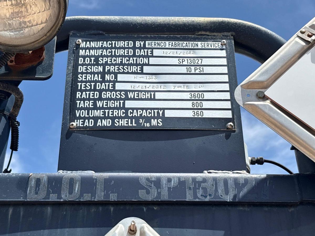 Used 2013 INTERNATIONAL WORKSTAR 7400 S/A CHEMICAL TREATER TRUCK