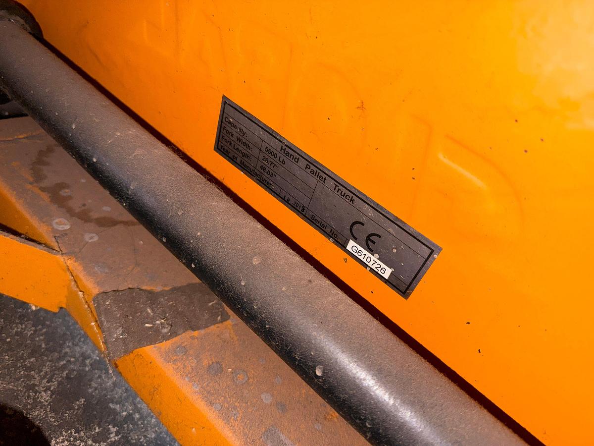 Used GLOBAL 5,500 LBS CAP PALLET JACK HAND TRUCK