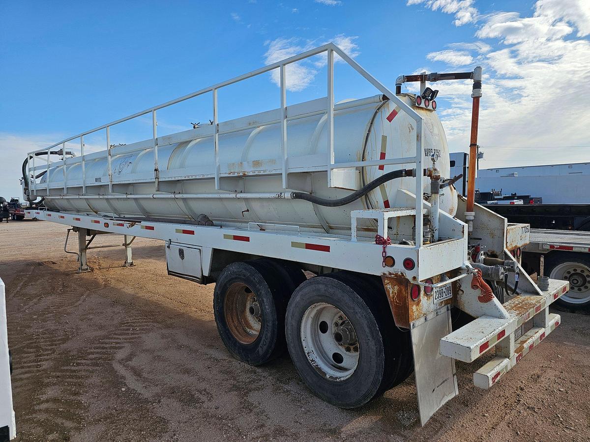 Used 2009 TROXELL 130BBL T/A VACUUM TRAILER (New Liner 8/2023)