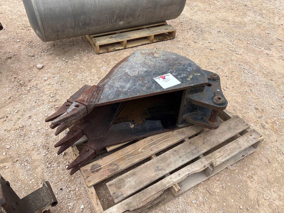 Used 15”W backhoe/excavator bucket