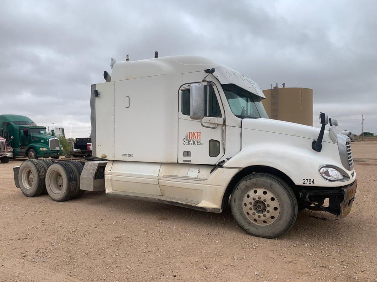 Used 2008 FREIGHTLINER COLUMBIA 120