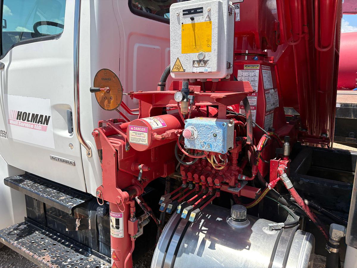 Used 2001 STERLING M7500 ACTERRA S/A DAYCAB KNUCKLE BOOM CRANE TRUCK