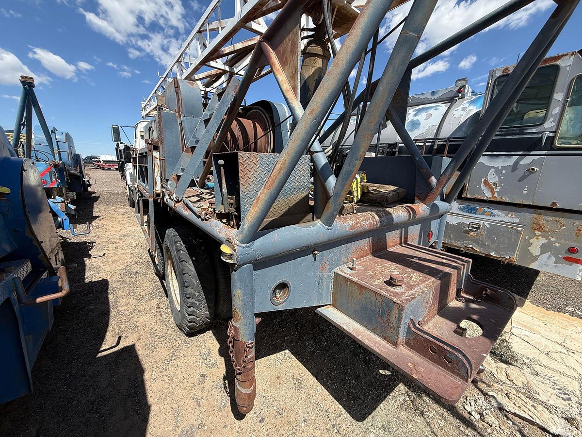 Used FRANKS EXPLORER II SWAB RIG MTD ON 1994 FORD L9000 T/A TRUCK