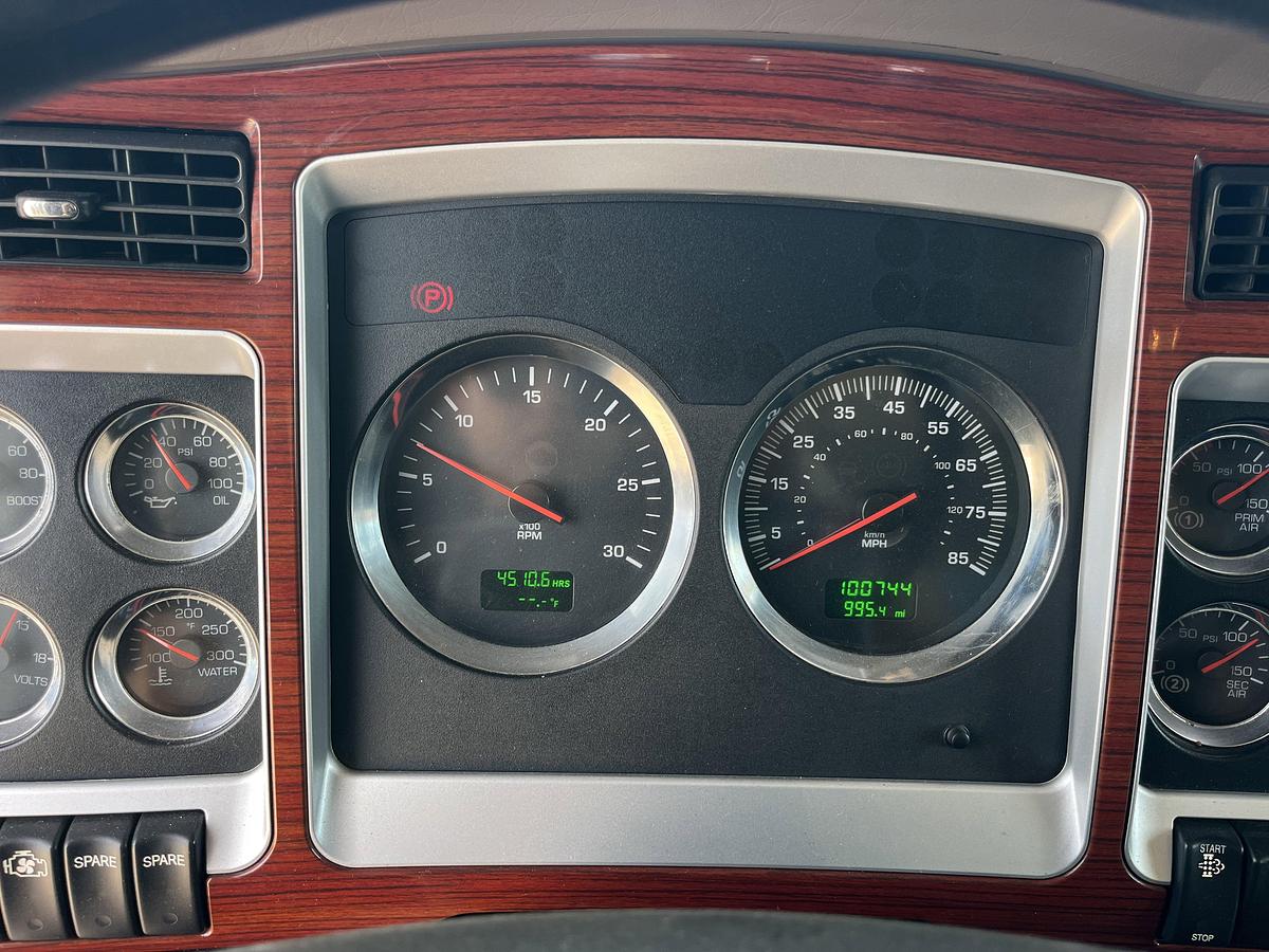 Used WEIR SPM 600-HP 15K WP TRIPLEX PUMP UNIT MTD ON 2008 KENWORTH T800 T/A TRUCK