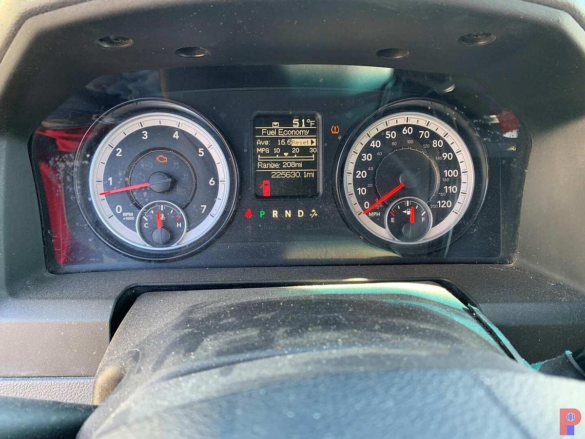Used 2014 RAM 1500 HEMI 5.7L LB CREW CAB PICKUP