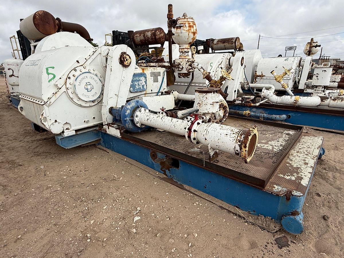 Used 2011 GARDNER DENVER PZ11 TRIPLEX DRILLING MUD PUMP P/B CATERPILLAR 3512, SKIDDED