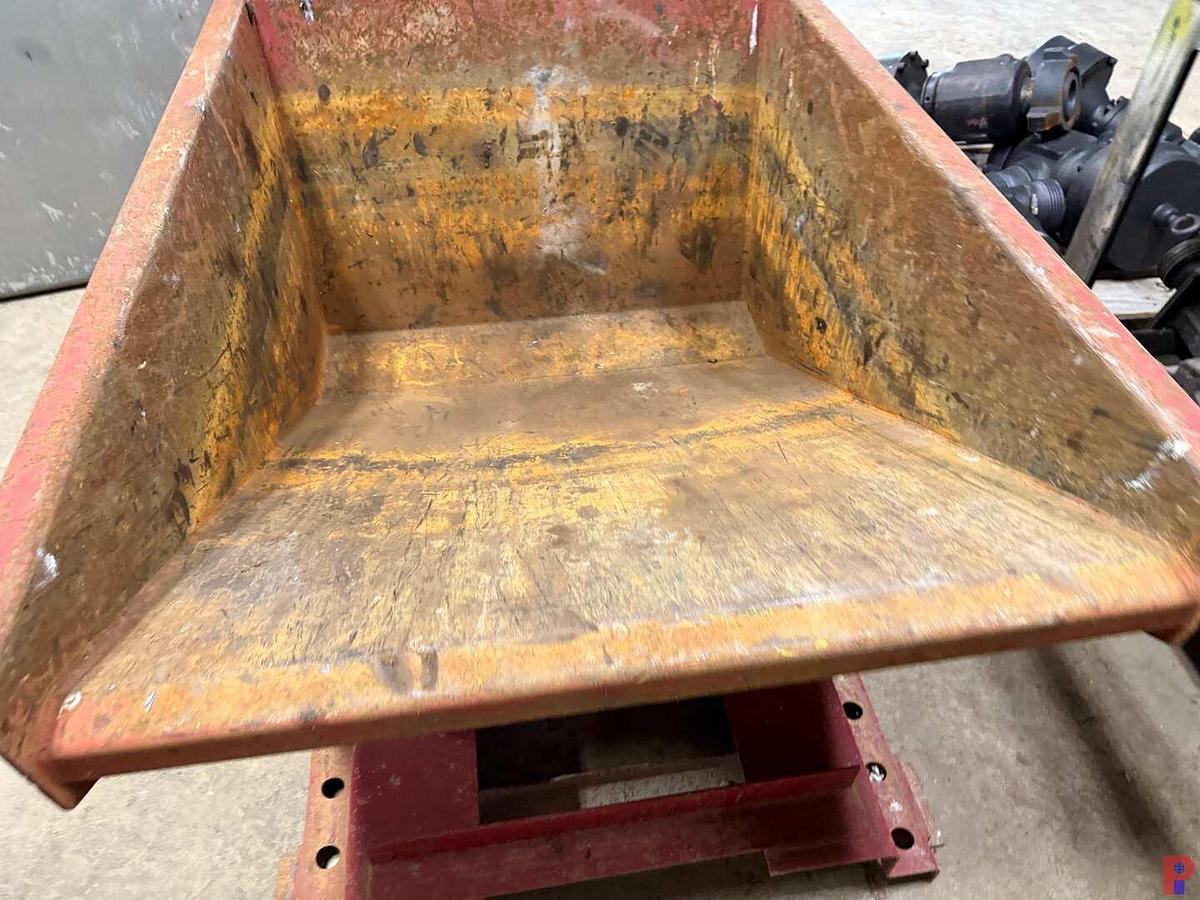 Used WRIGHT SELF DUMPING HOPPER W/ FORK POCKETS