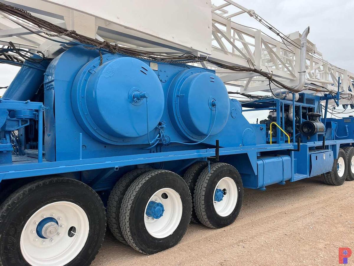 Used SJ PETROLEUM DD 104’-225K 5-AXLE WELL SERVICE WORKOVER RIG