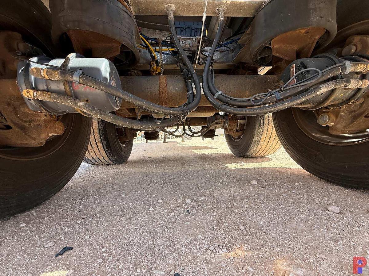 Used 2014 POLAR TANK 9,400 GAL. T/A FUEL TANK TRAILER