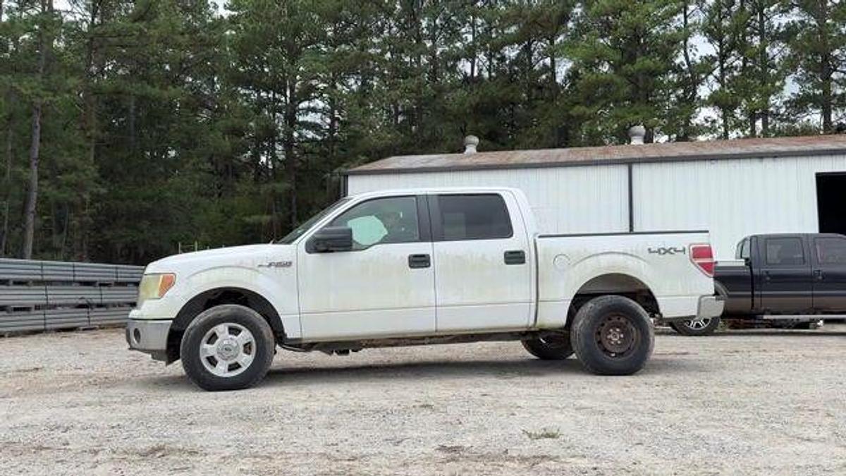 Used 2014 FORD F-150 XLT CREW CAB 4X4 PICKUP