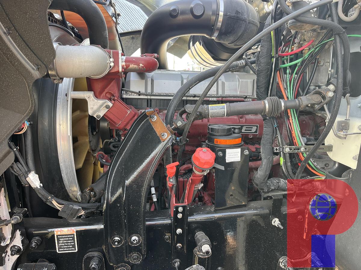 Used 2015 MACK PINNACLE CHU613 T/A DAY CAB TRUCK