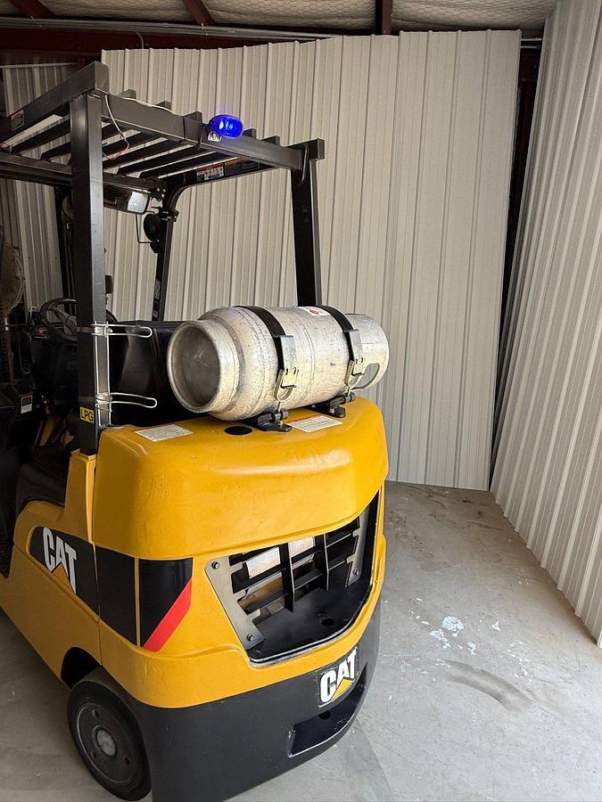 Used CATERPILLAR C5000 5K CUSHION TIRE FORKLIFT