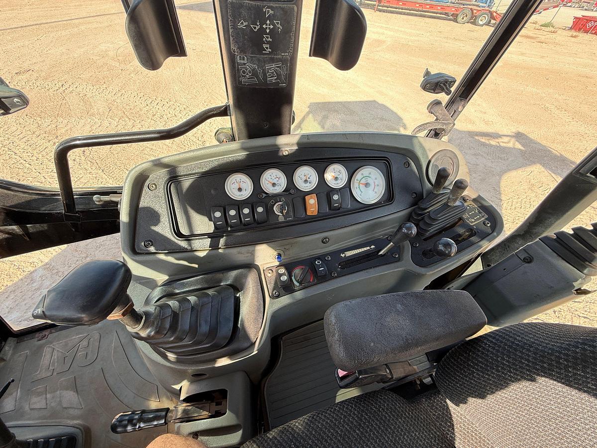Used 2006 CATERPILLAR 420D EXTENDAHOE BACKHOE LOADER