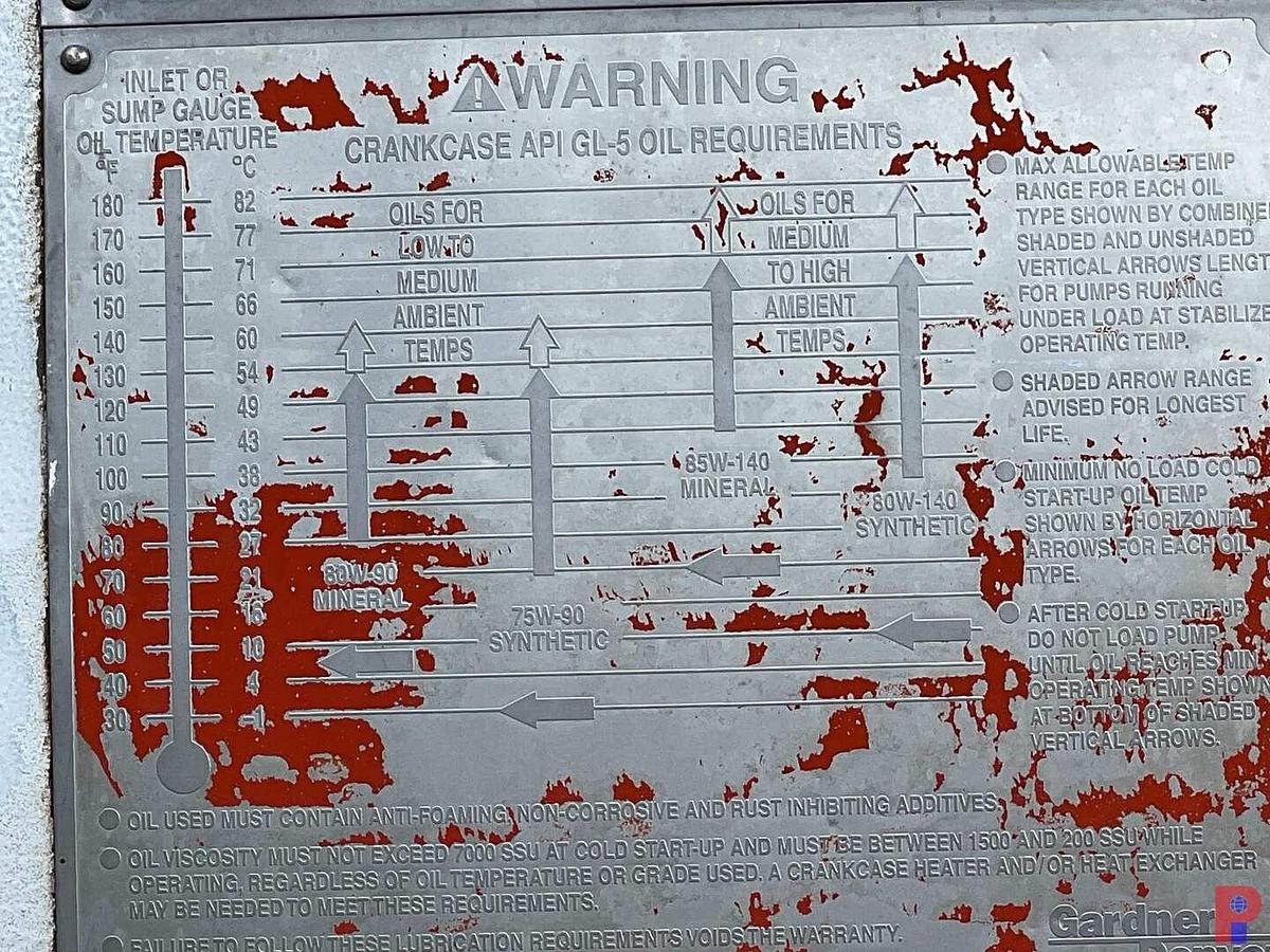 Used 1999 INTERNATIONAL  9400 T/A CEMENT PUMP TRUCK