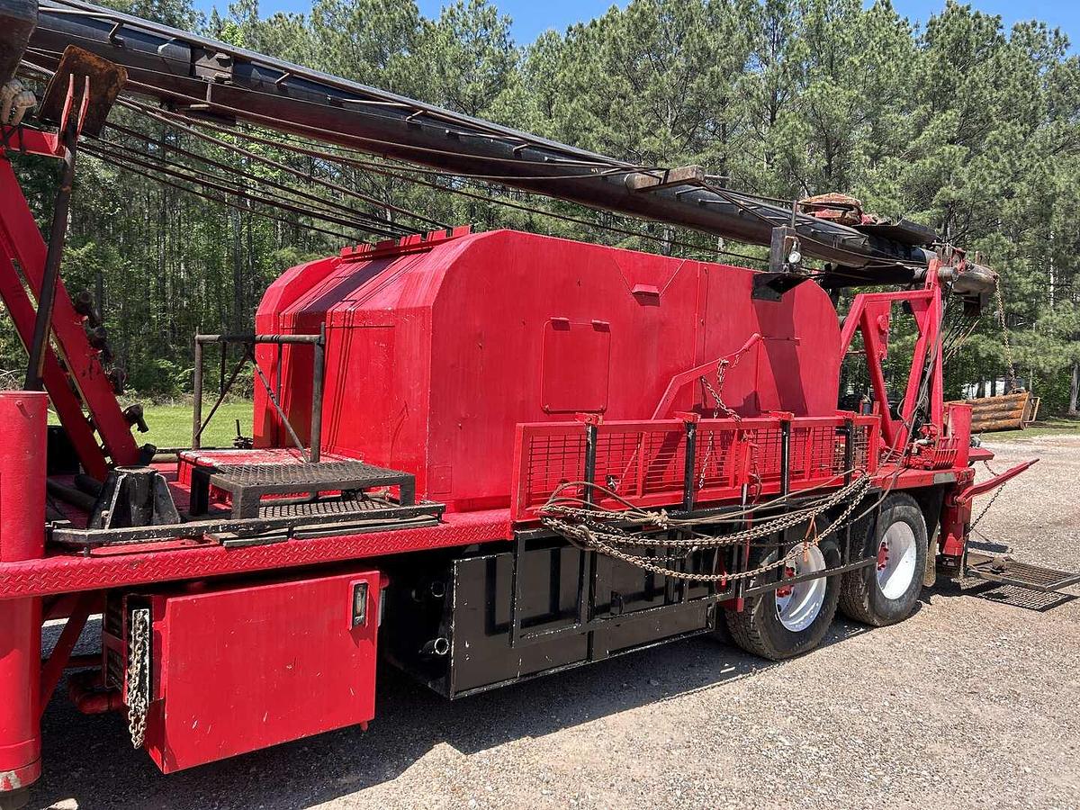 Used FRANKS 658 DD 67'-65,000 13-5/8" X 11" SINGLE POLE WELL SERVICE WORKOVER RIG