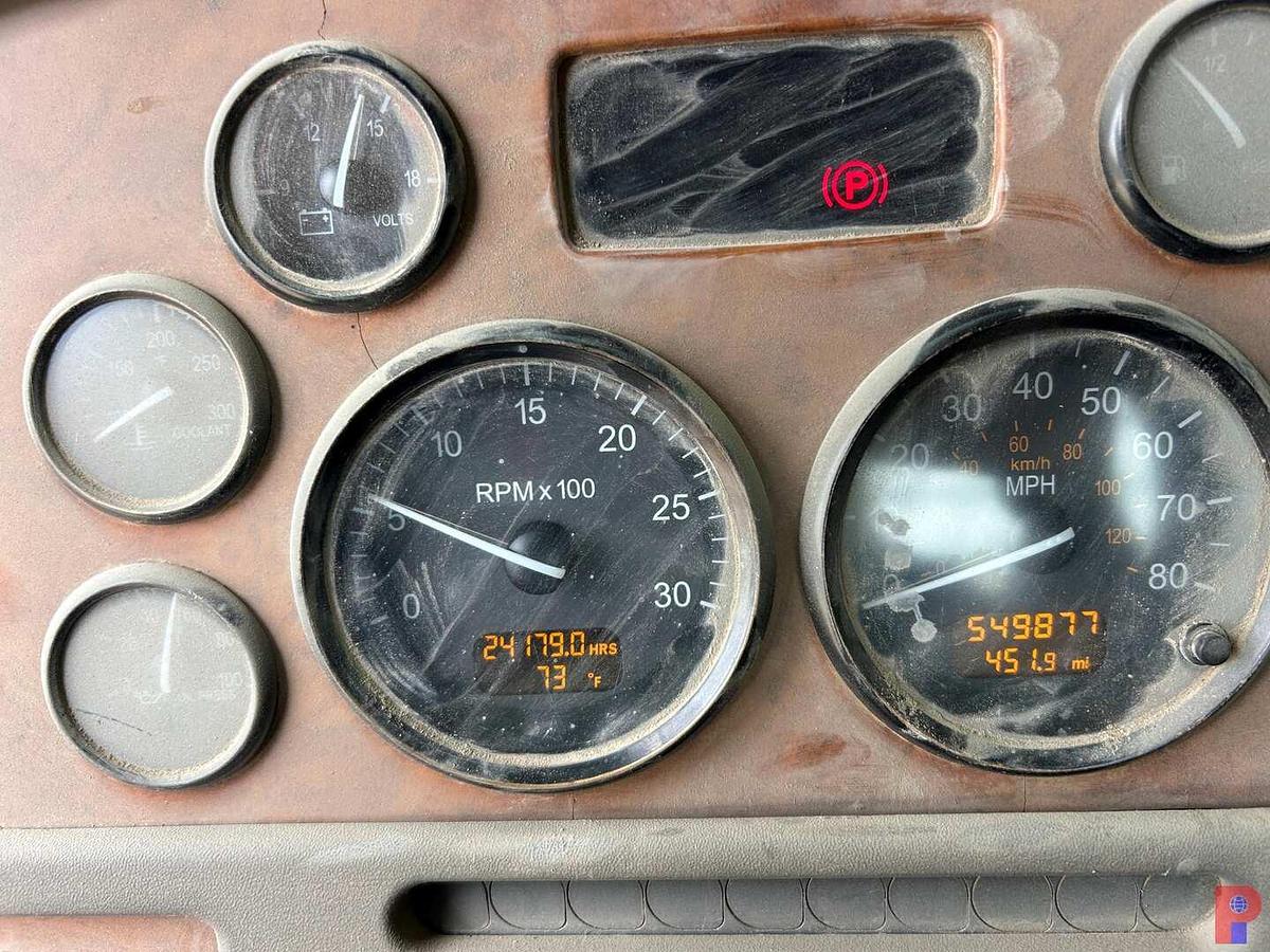 Used 2006 PETERBILT 379 TRI AXLE 45K LBS. WINCH TRUCK