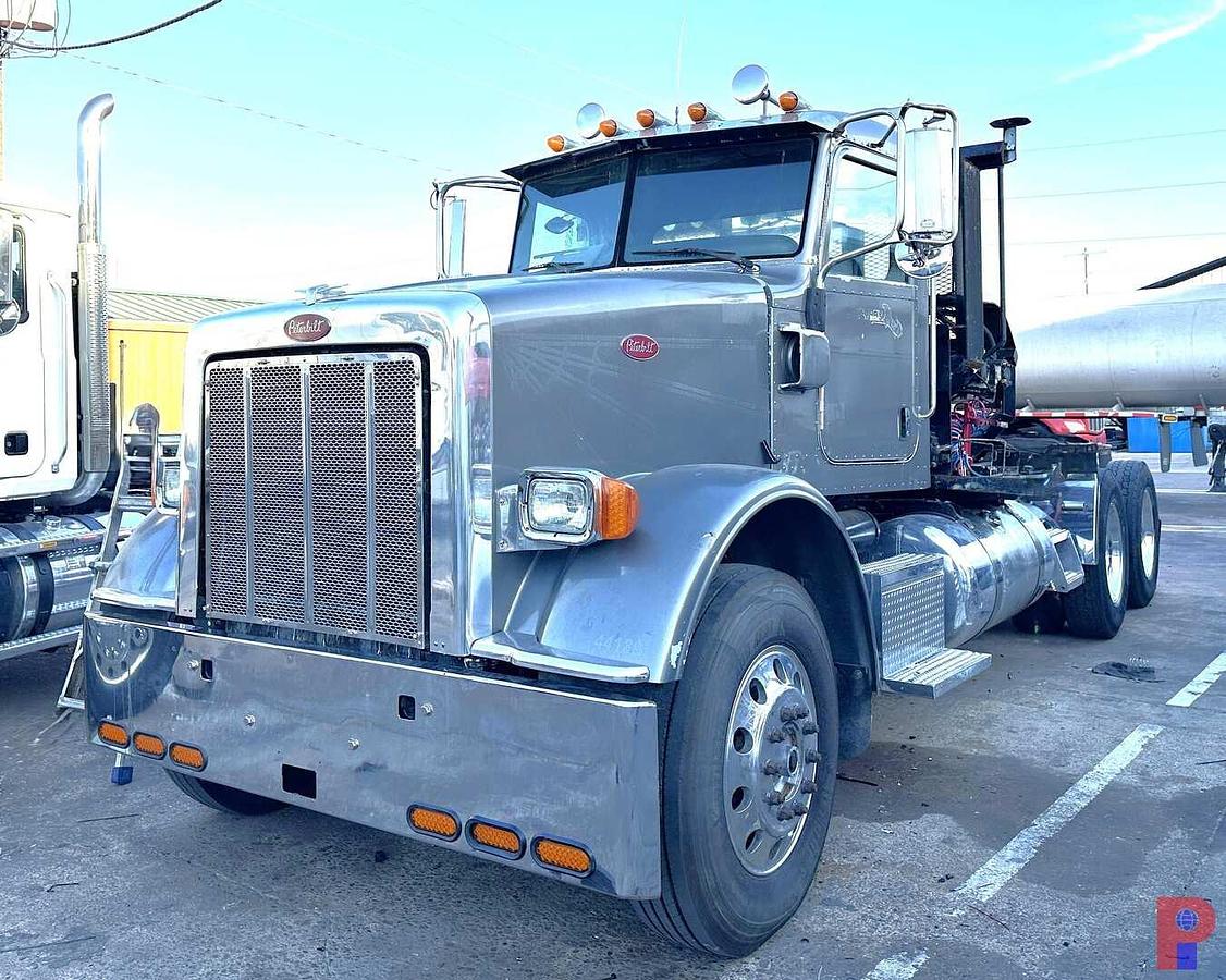 Used 2012 PETERBILT 367 T/A WINCH TRUCK
