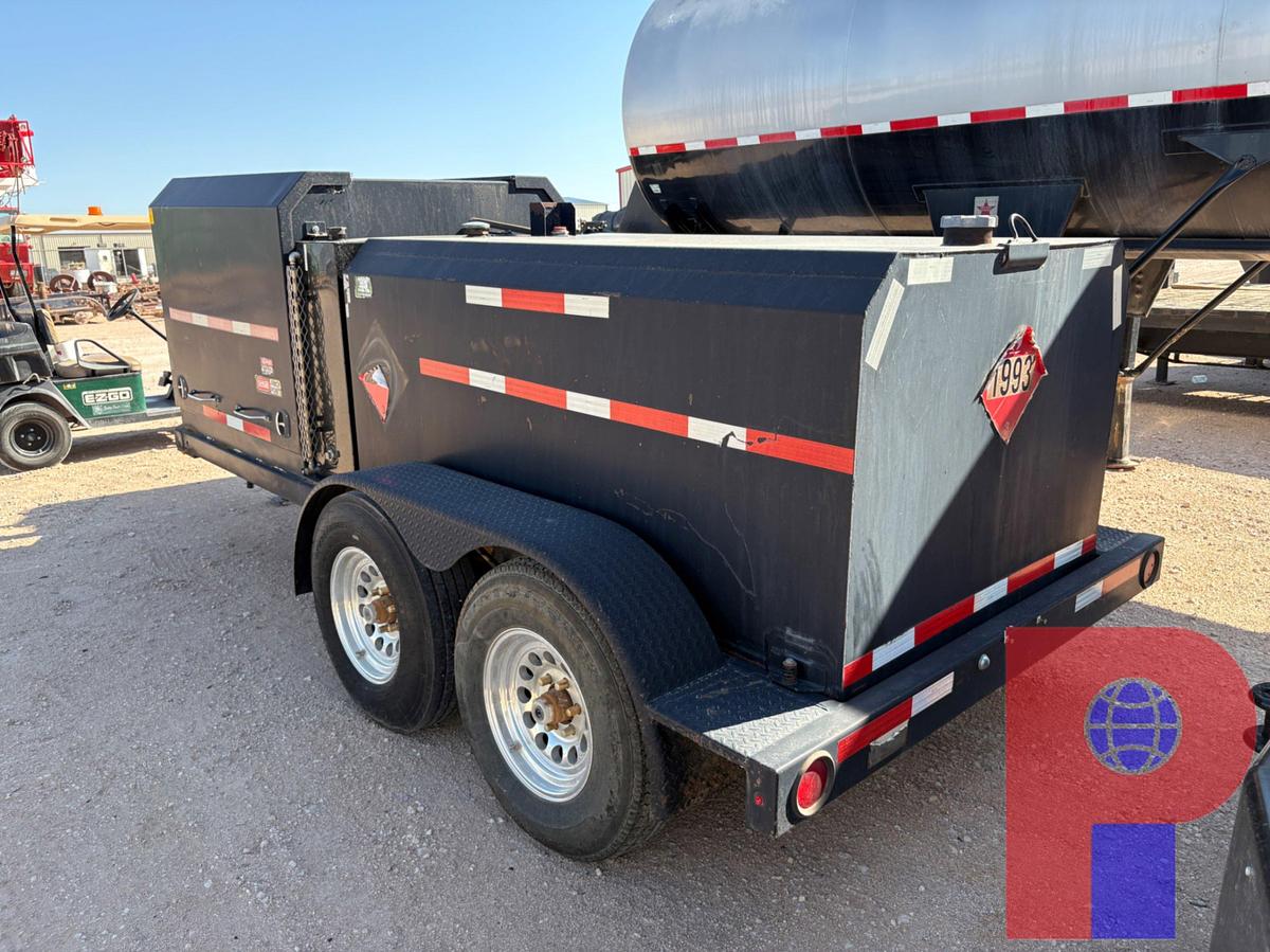 Used 2014 VALLEY INDUSTRIES 750 GALLON T/A BUMPER PULL FUEL TRAILER