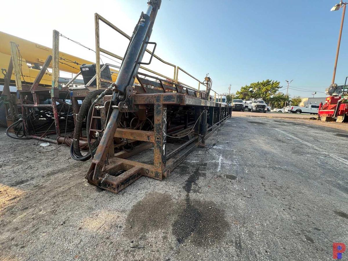 Used 40' SKIDDED HYDRAULIC CAT WALK P/B DIESEL HPU