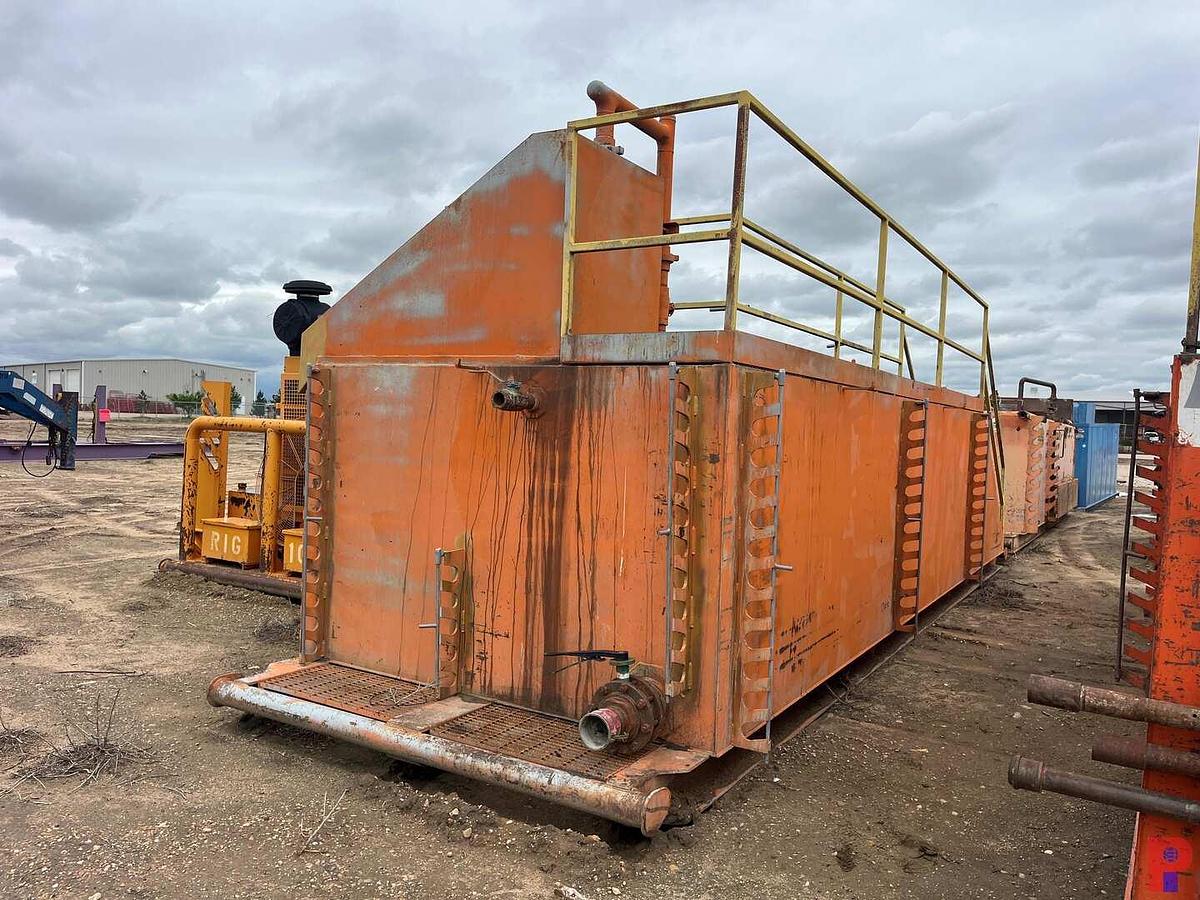 Used 32X8X5H 192 BBL. REVERSE TANK