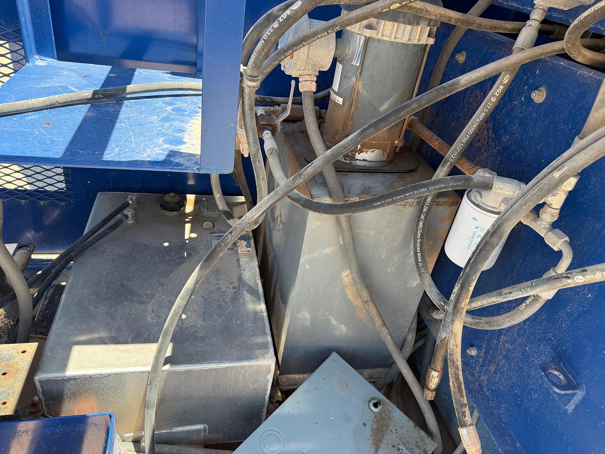 Used SELF CONTAINED 20K WP GREASE INJECTION UNIT COMBO P/B 8.4-KW ISUZU DIESEL GENERATOR