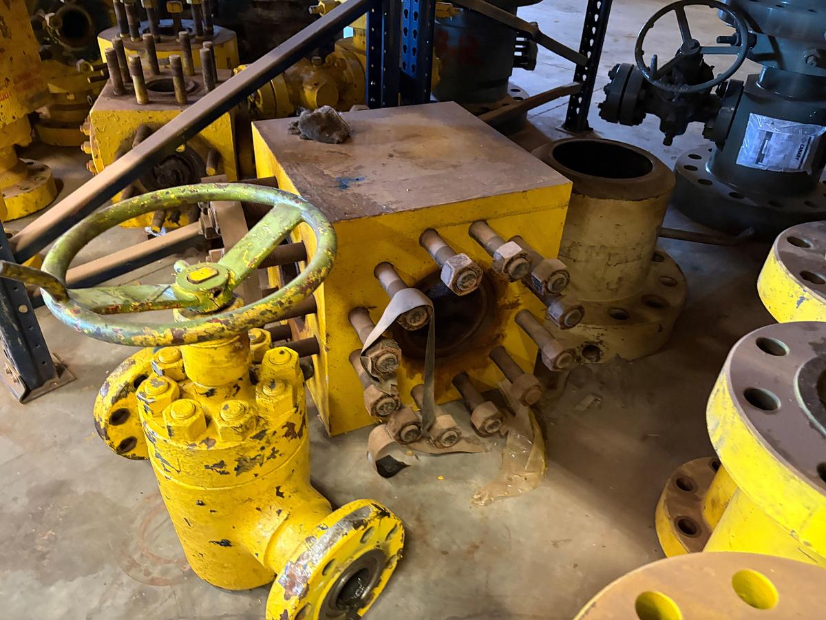 Used (11) 4” & 7” spacer spools, 7” 4-way fluid cross, & 2-9/16” gate valve