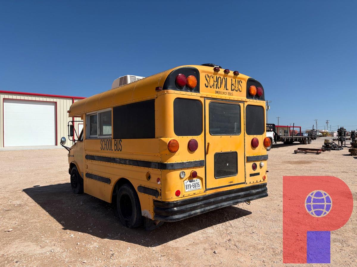 Used 1983 GMC 3500 VANDURA SHORTBUS/FOOD TRUCK CONVERSION
